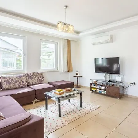 Canberk Villa